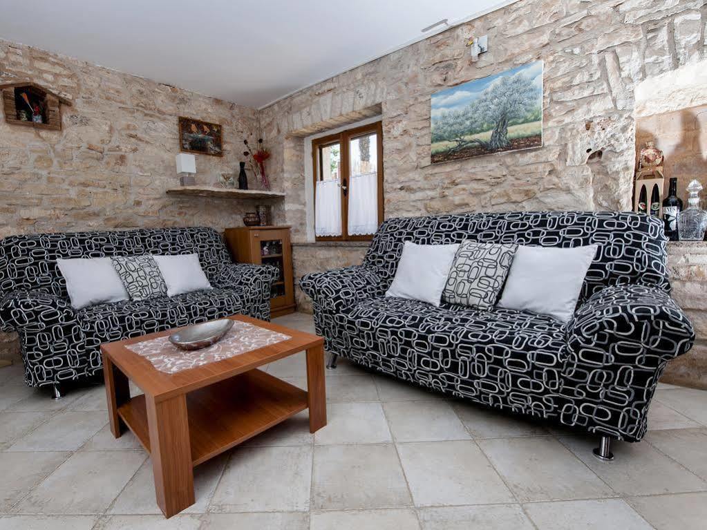 Holiday Apartment Daria 20 Ровинь Экстерьер фото